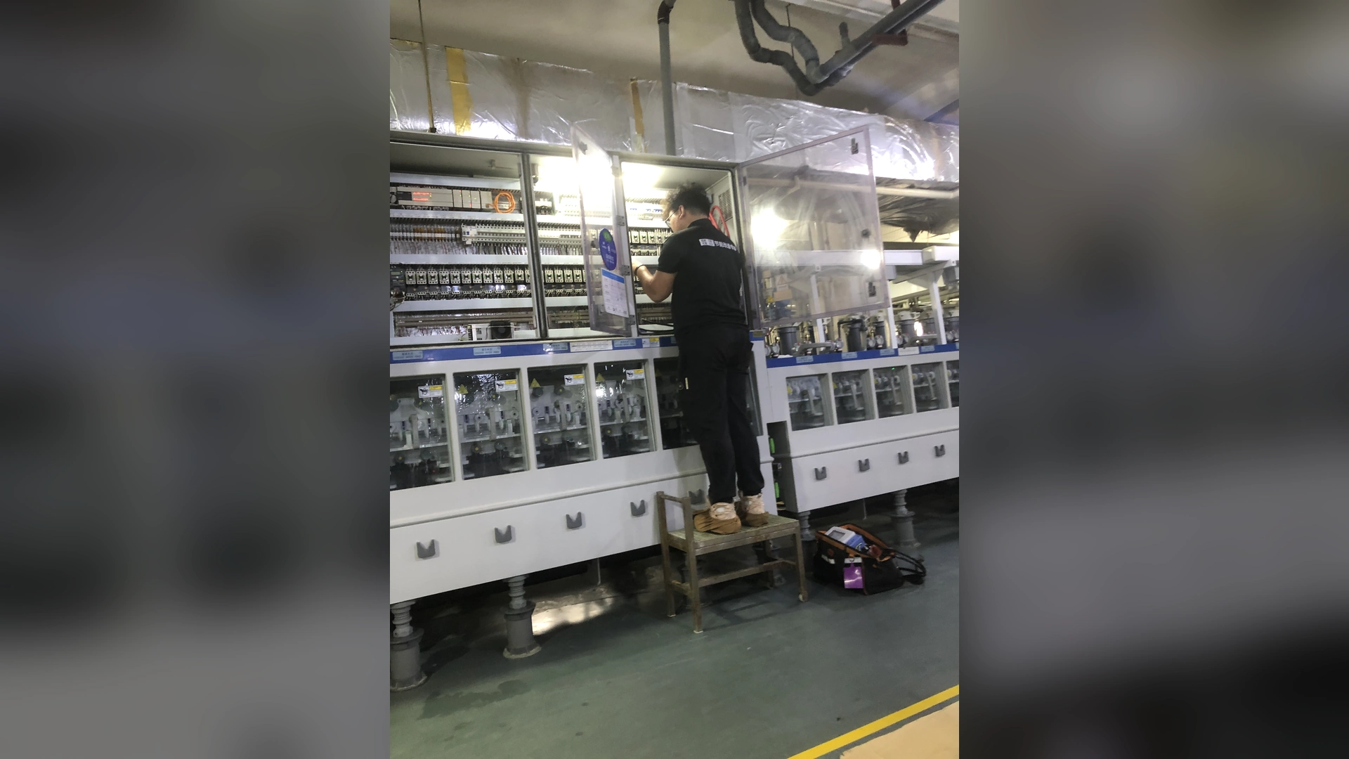 How to Balance Airflow Between Multiple Air Knives