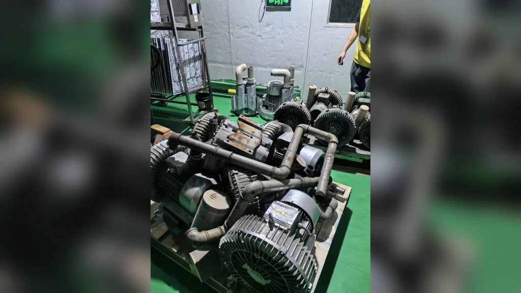 How Pipe Length and Elbows Affect Blower Performance